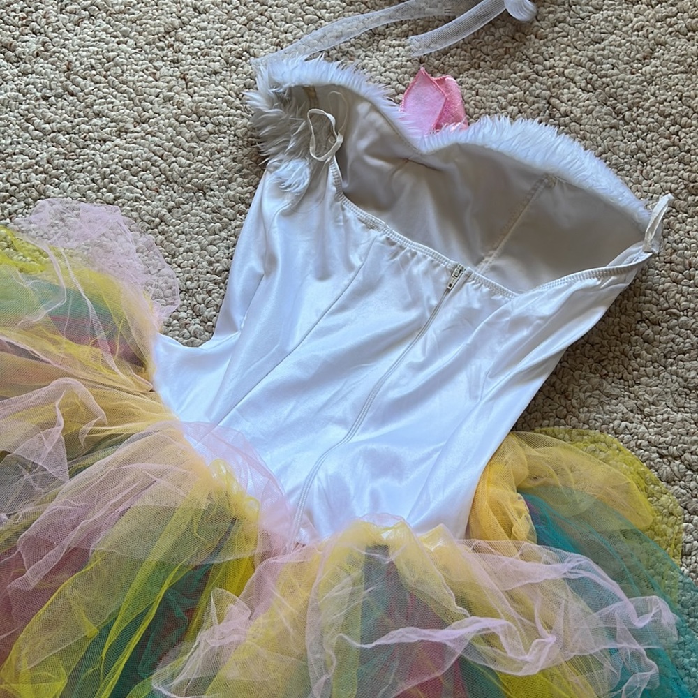 Costume - Picture 6 of 7